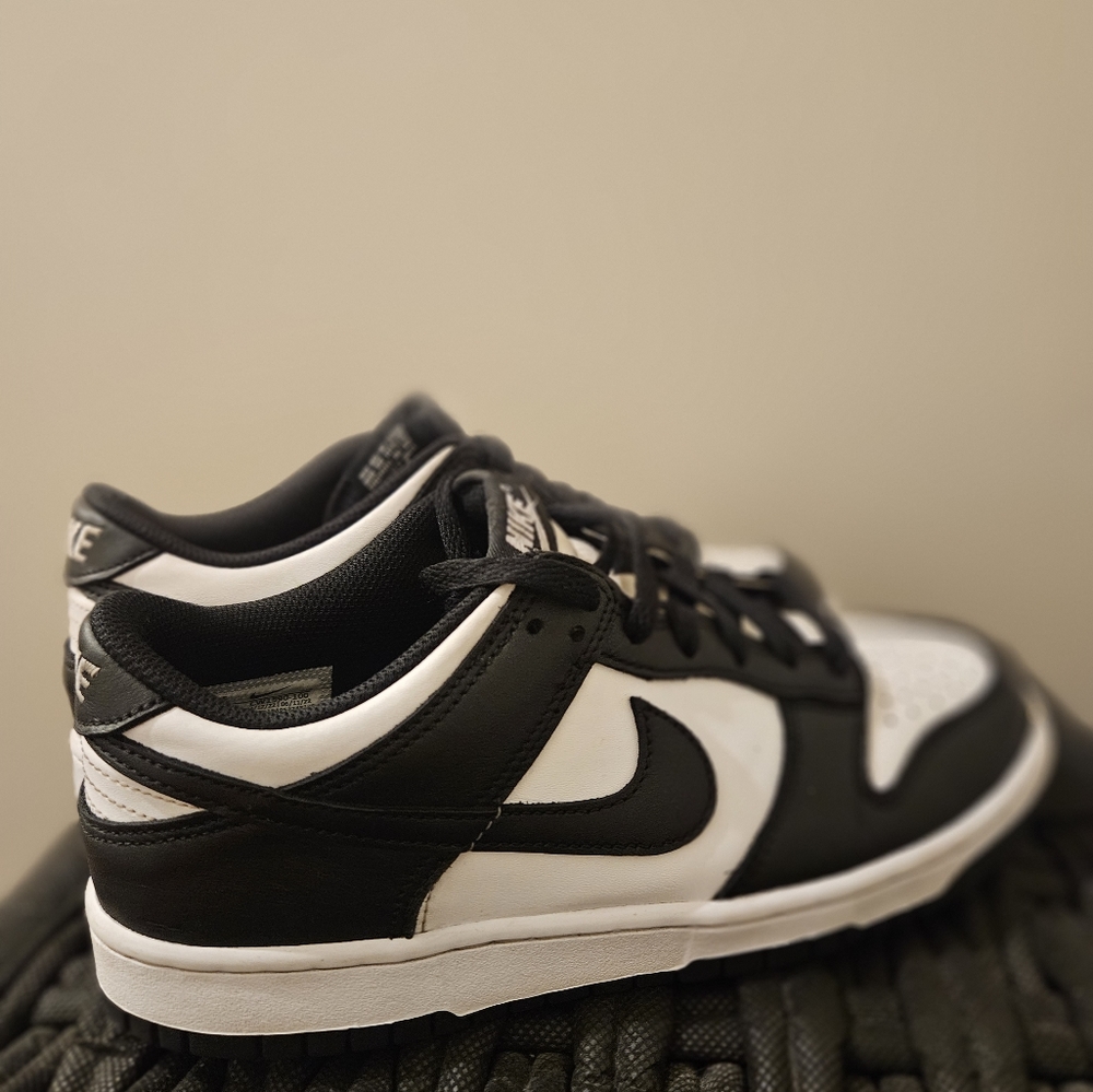 Nike Panda Dunks